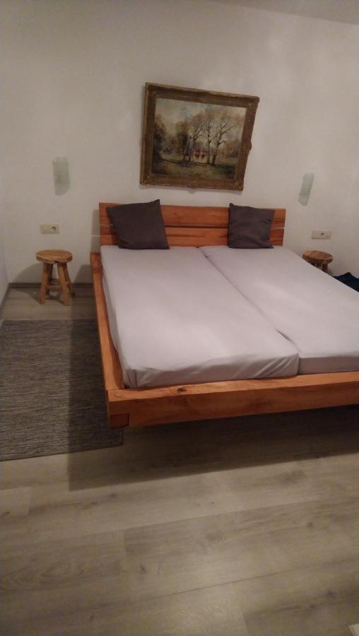 Ferienwohnung Alpina Инцел Екстериор снимка